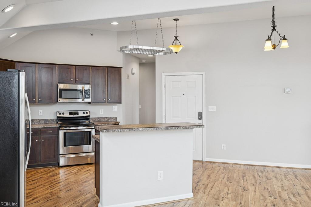 3704 Vintage Pointe Pl Property Photo 12