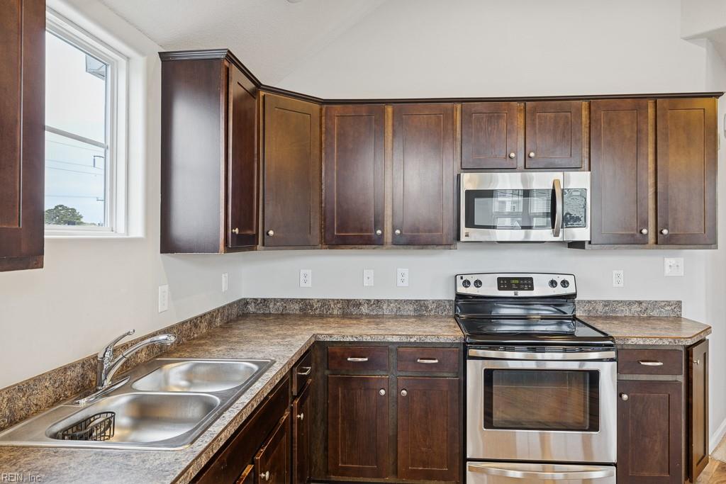 3704 Vintage Pointe Pl Property Photo 22