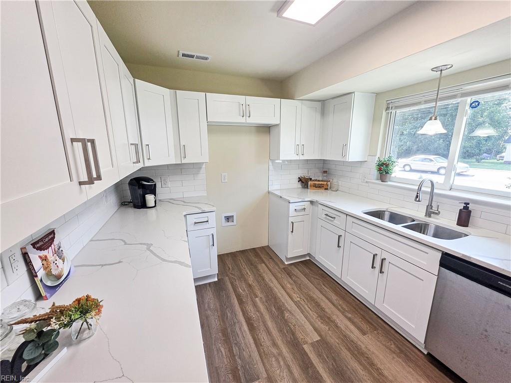 1325 Great Bridge Blvd Property Photo 1