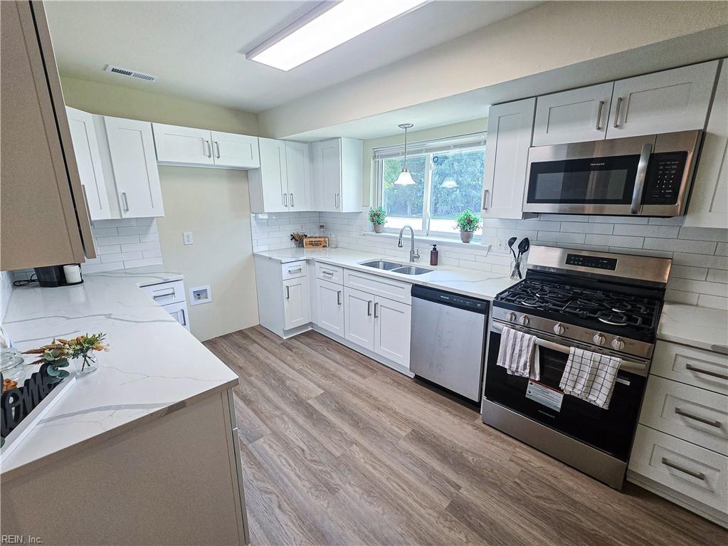 1325 Great Bridge Blvd Property Photo 4