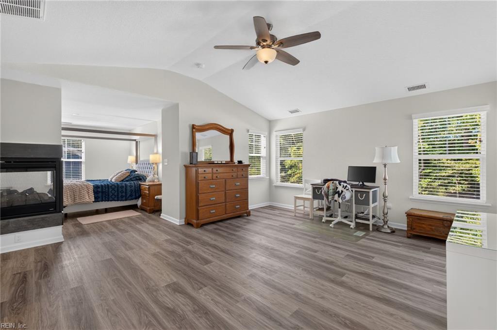 2075 Heron's Point Ln Property Photo 26