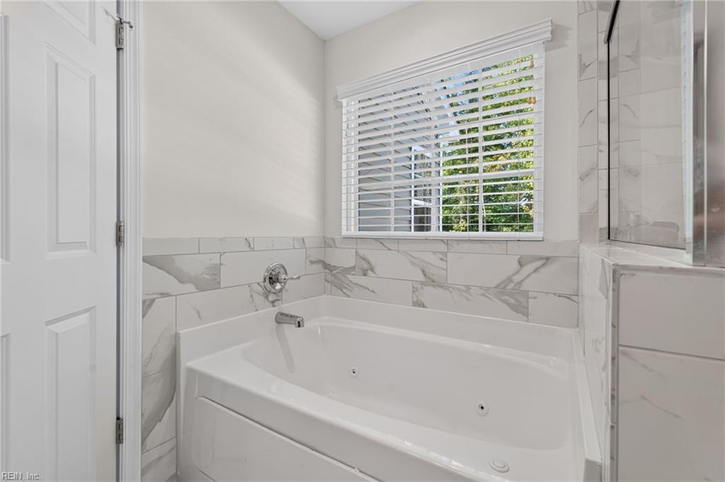 2075 Heron's Point Ln Property Photo 30