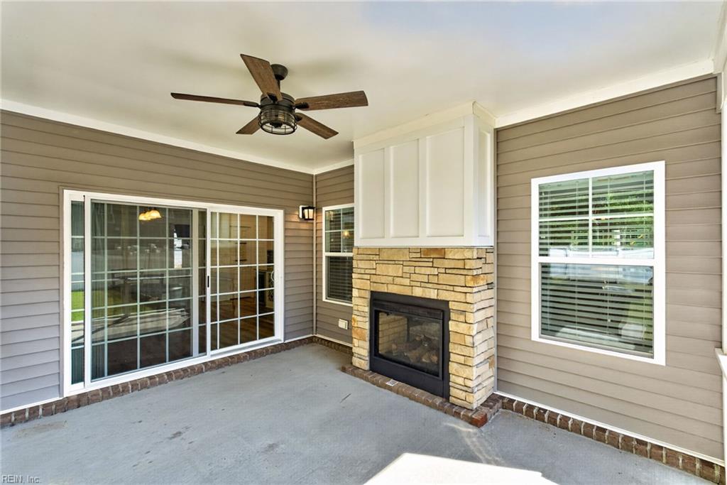 2075 Heron's Point Ln Property Photo 43