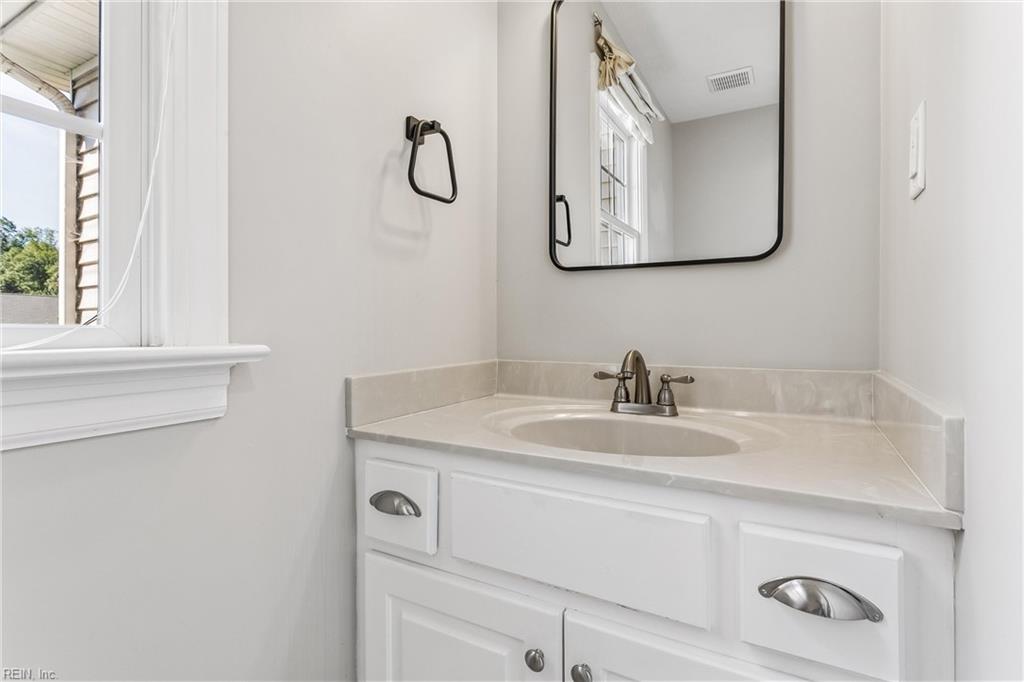 5670 Gentry Dr Property Photo 15