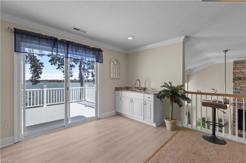 2000 English Cedar Cir Property Photo 31