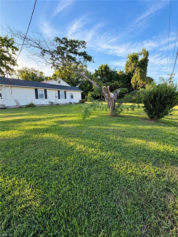 902 Carolina St Property Photo 2