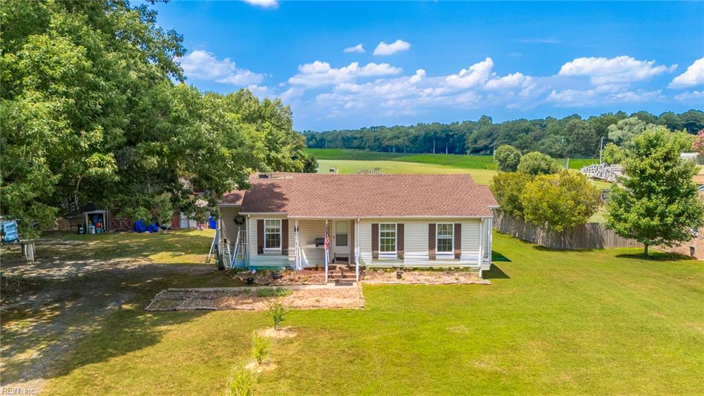 2720 Lake Cohoon Rd Property Photo 3