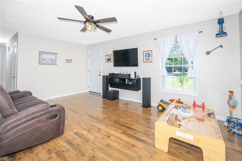 2720 Lake Cohoon Rd Property Photo 8