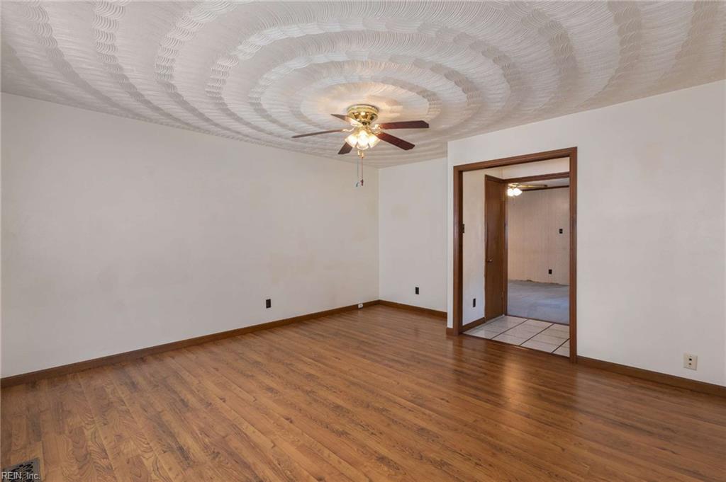 512 Winwood Dr Property Photo 9