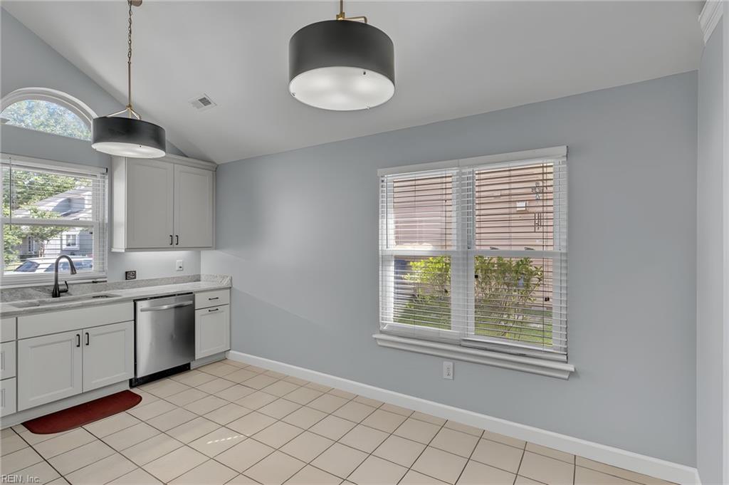 2017 Twinflower Ct Property Photo 9