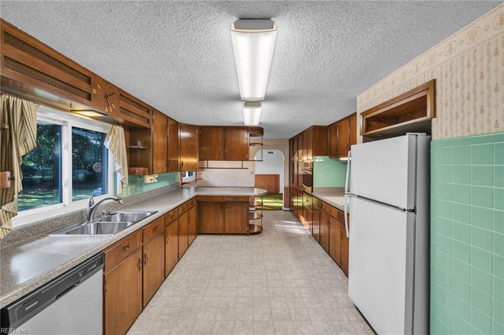 4841 Princess Anne Rd Property Photo 3