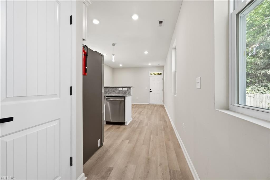 2511 Middle Ave Property Photo 10