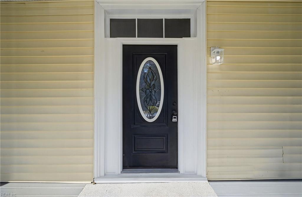 109 St James Ave Property Photo 7