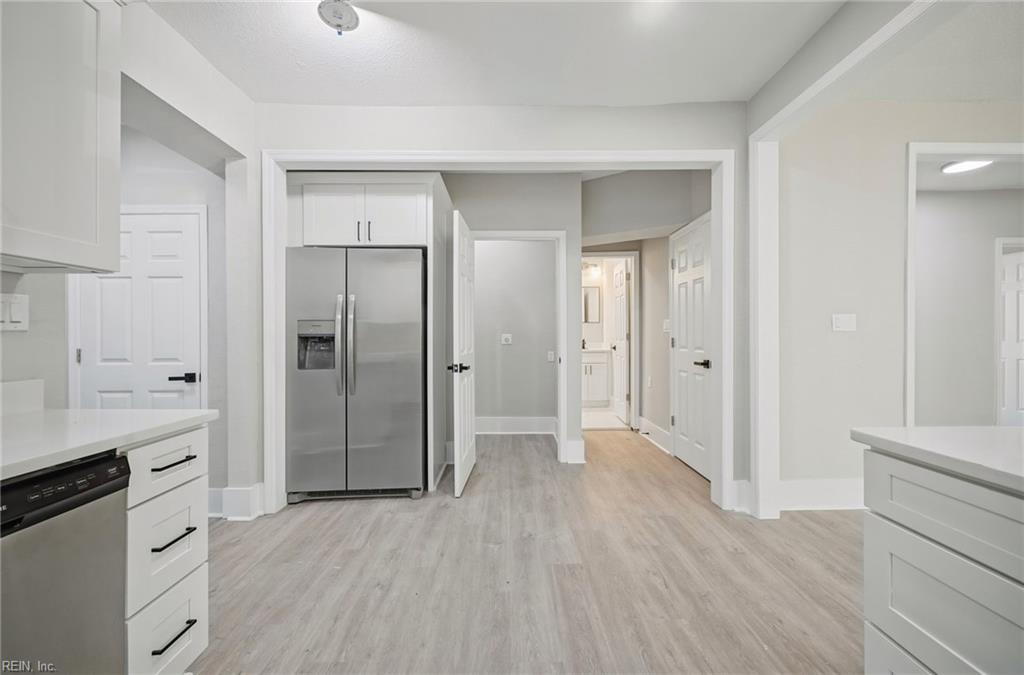 109 St James Ave Property Photo 19
