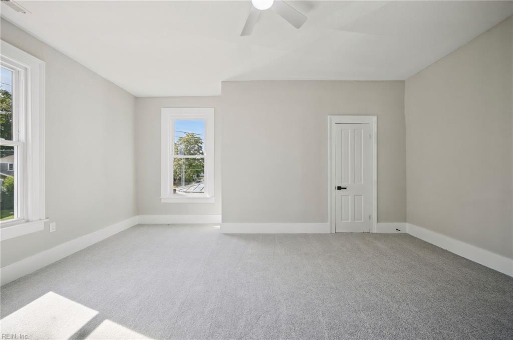 109 St James Ave Property Photo 24