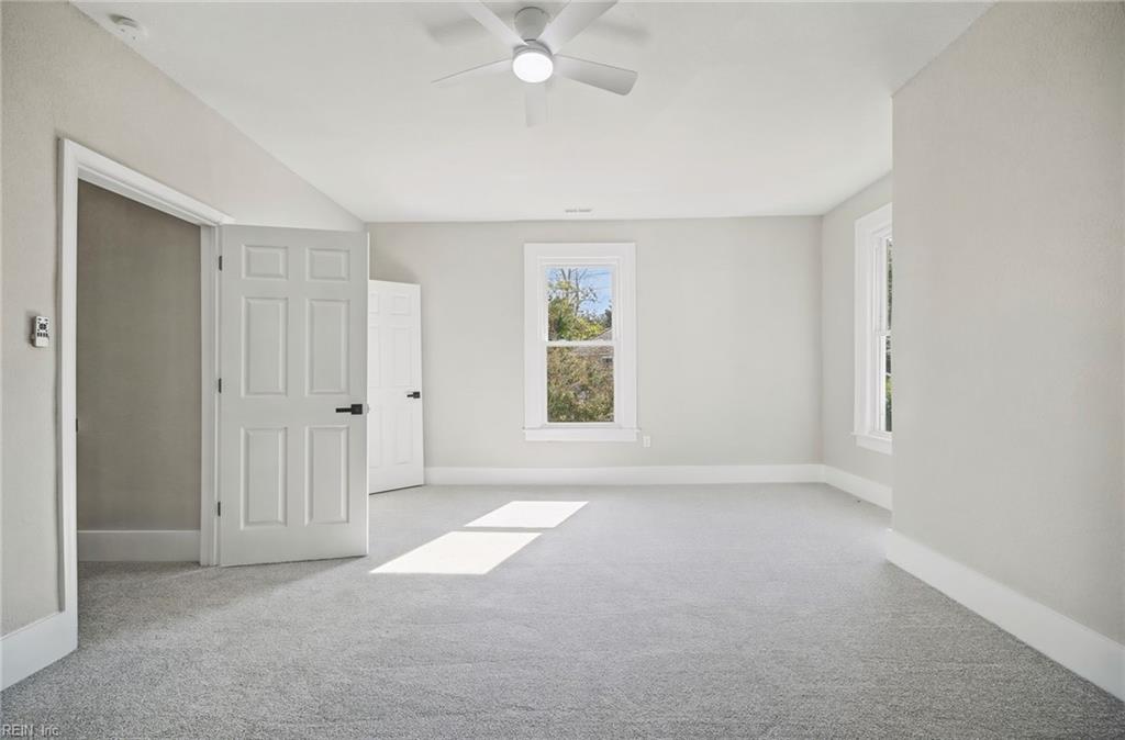 109 St James Ave Property Photo 26
