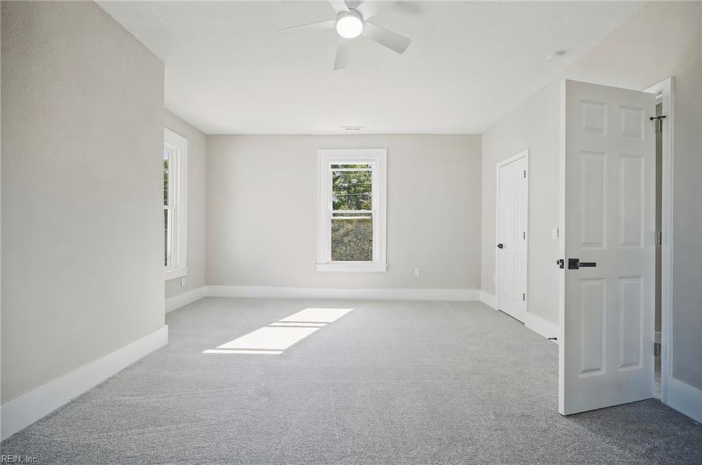 109 St James Ave Property Photo 28