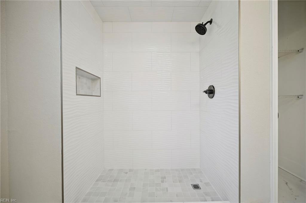 109 St James Ave Property Photo 39