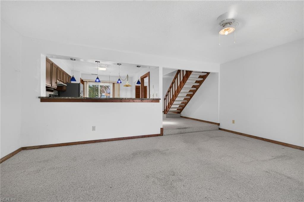 2644 Cove Point Pl Property Photo 5