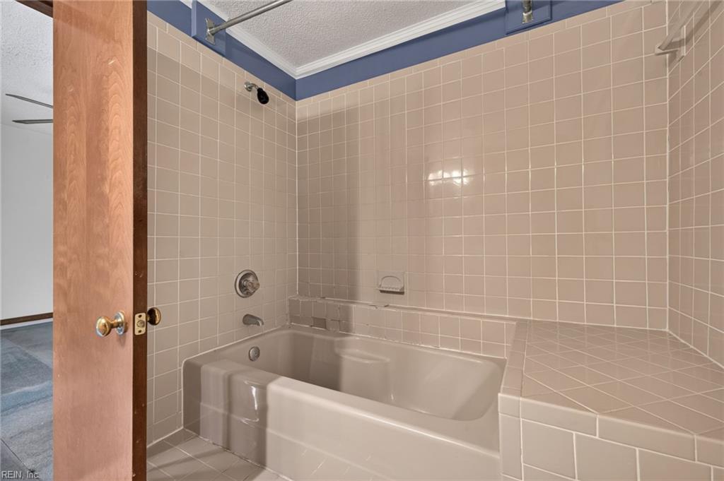 2644 Cove Point Pl Property Photo 21