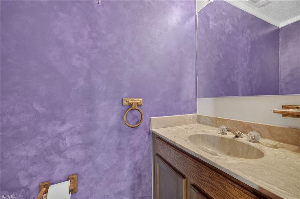 2644 Cove Point Pl Property Photo 23