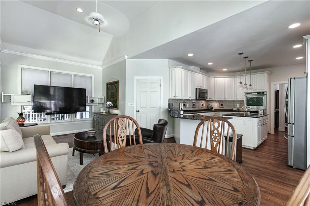 117 Leeds Property Photo 8