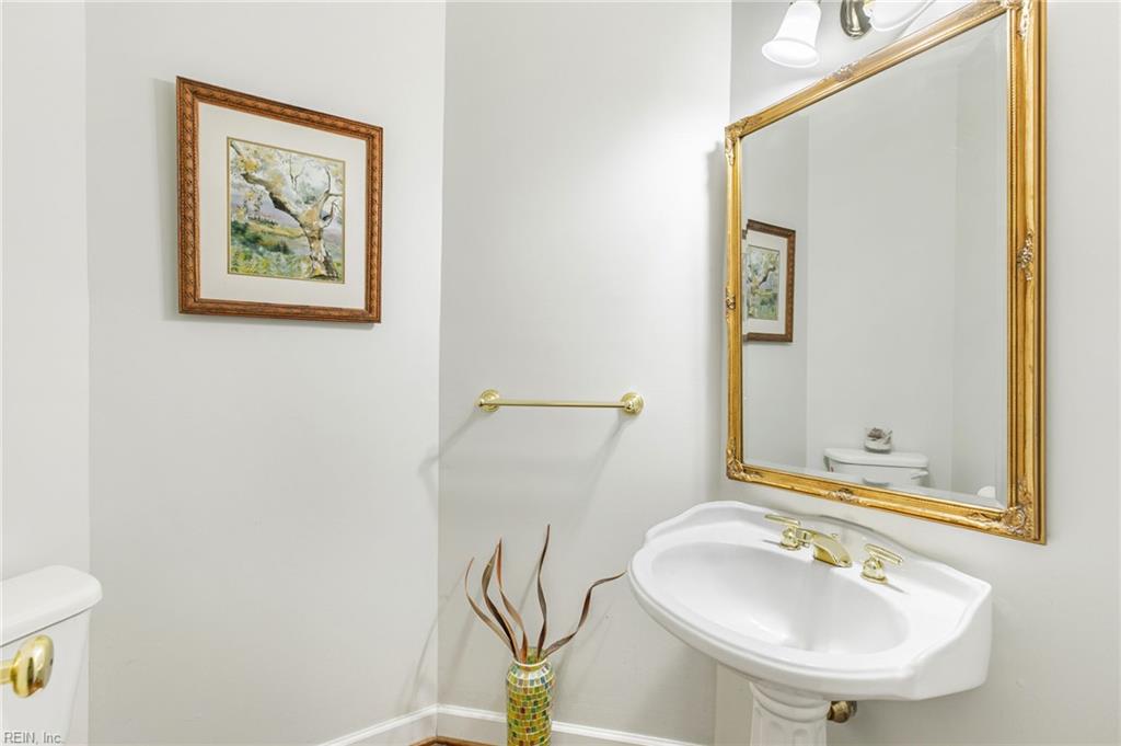 117 Leeds Property Photo 11
