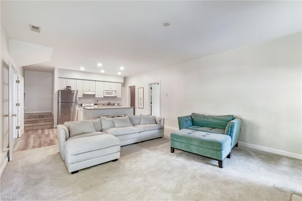 117 Leeds Property Photo 30