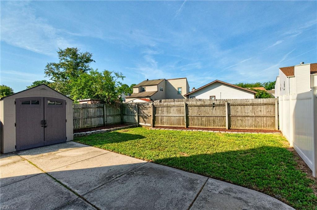 1261 Christian Ct Property Photo 4