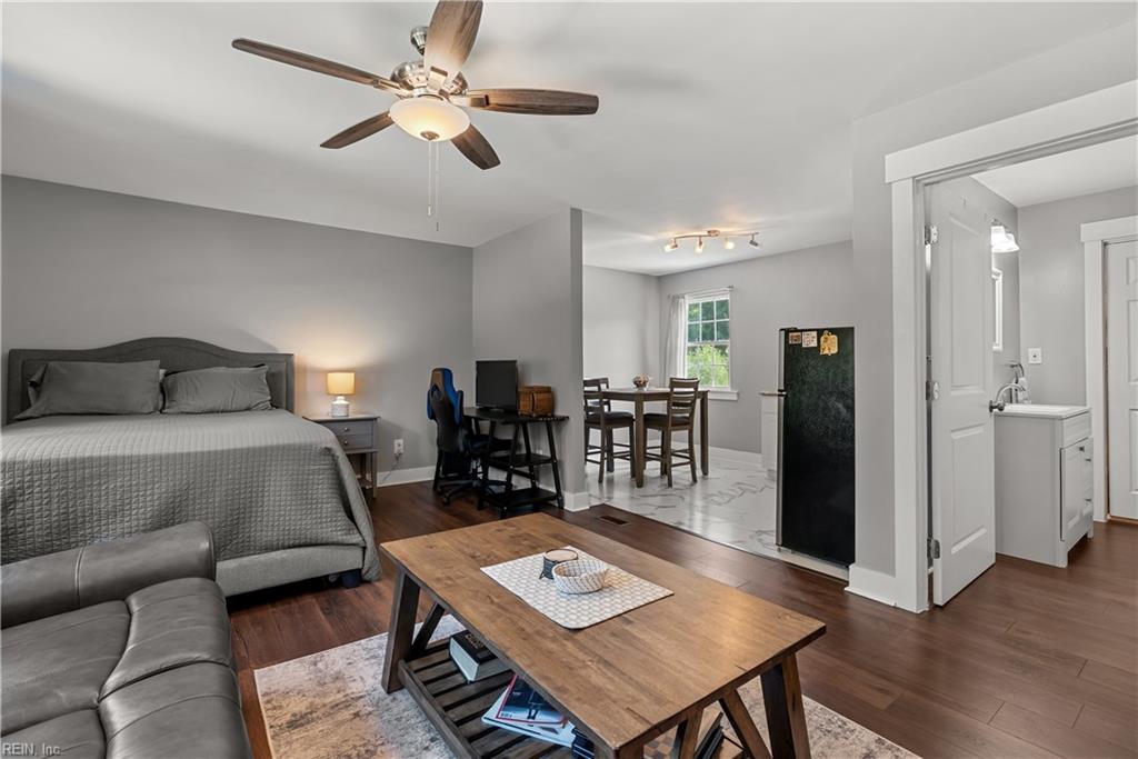 2065 Shipyard Rd Property Photo 8