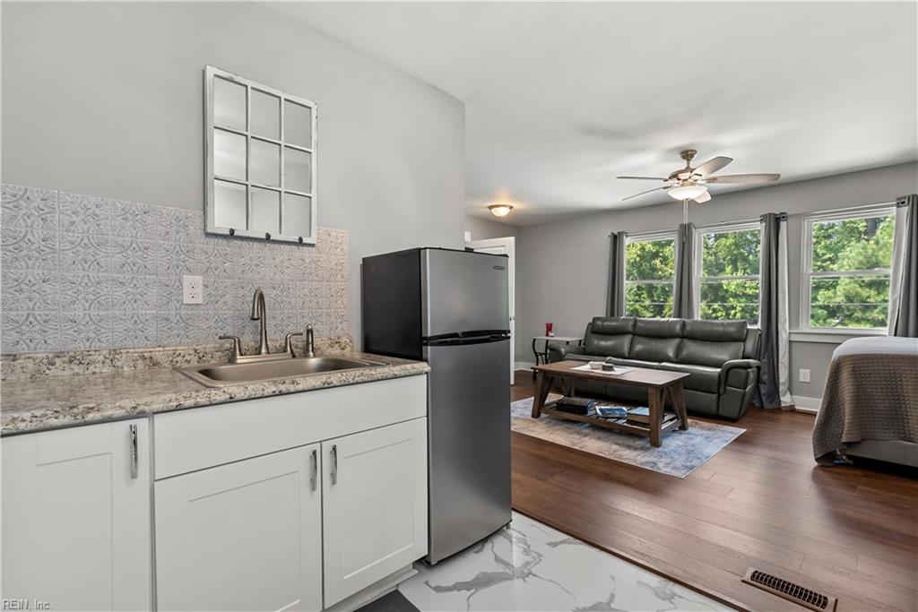 2065 Shipyard Rd Property Photo 14