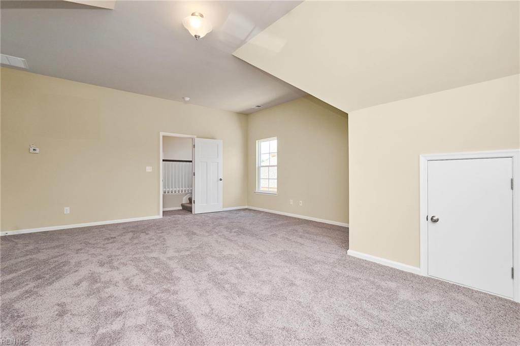 2213 Wilmington Ave Property Photo 25