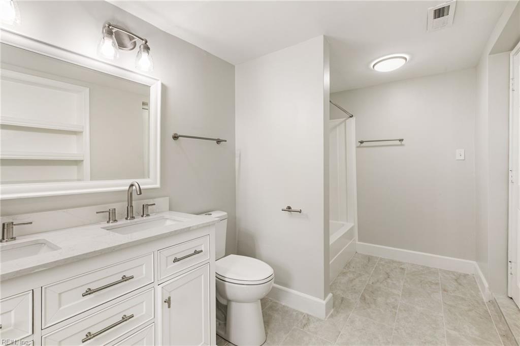 142 Center Ave Property Photo 19