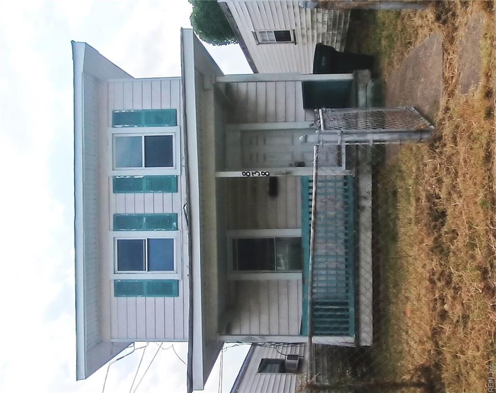 838 29th St Property Photo 1