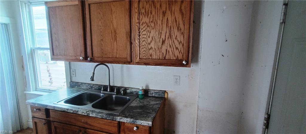 838 29th St Property Photo 10