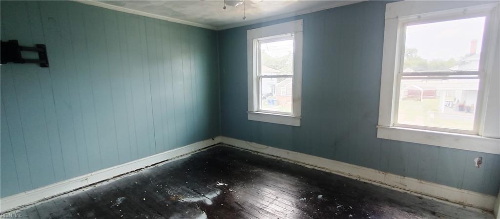 838 29th St Property Photo 12
