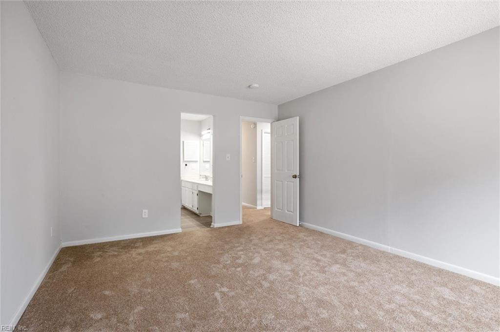 5525 Campus Dr Property Photo 17