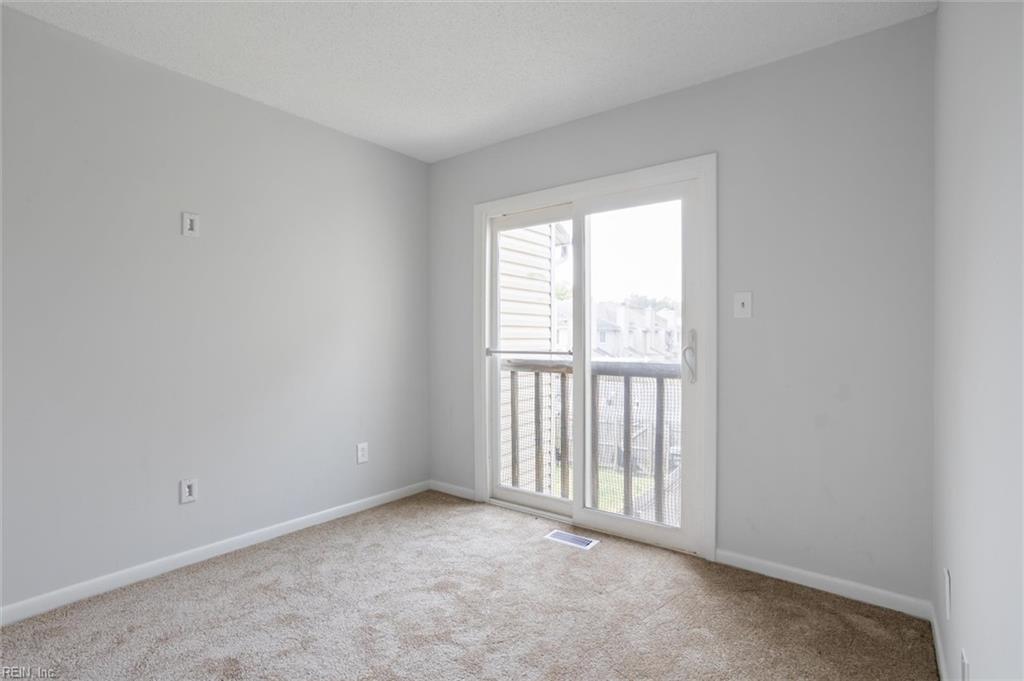 5525 Campus Dr Property Photo 20