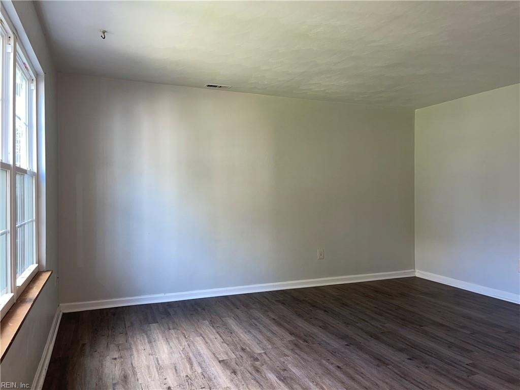 1214 Holly Ave Property Photo 2
