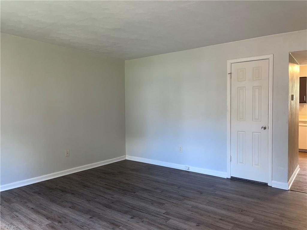 1214 Holly Ave Property Photo 3