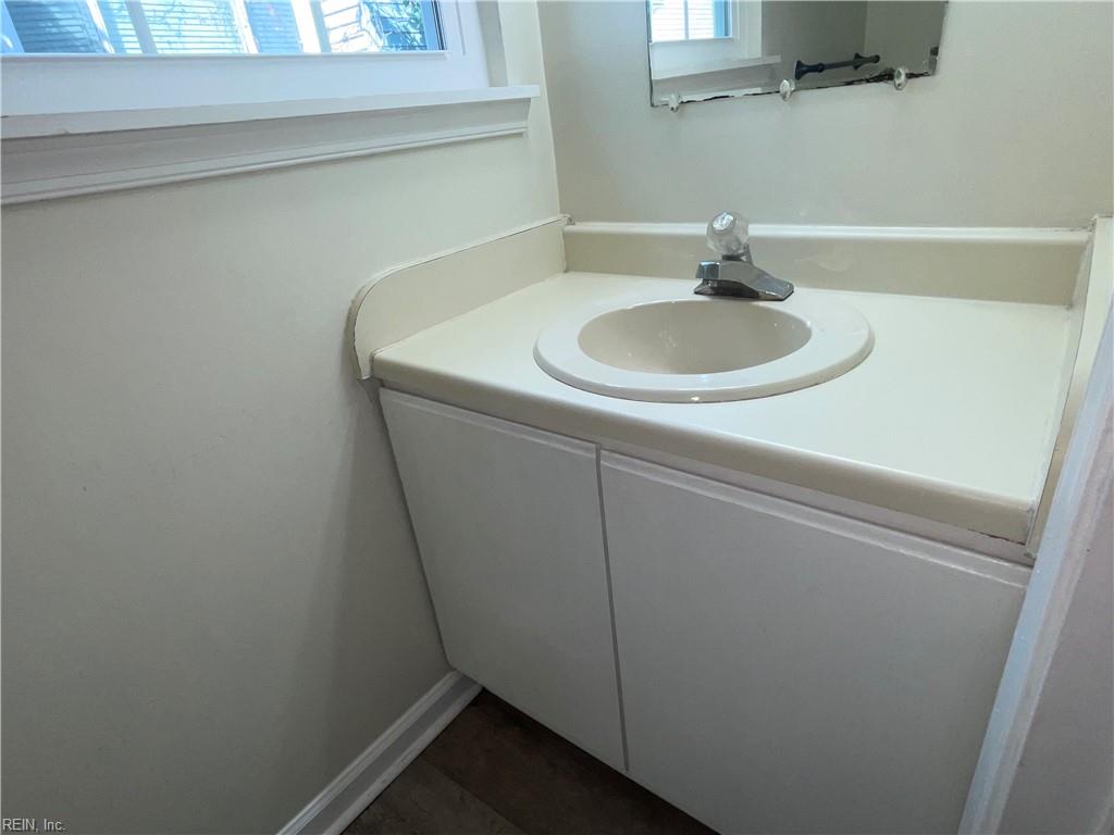 1214 Holly Ave Property Photo 9
