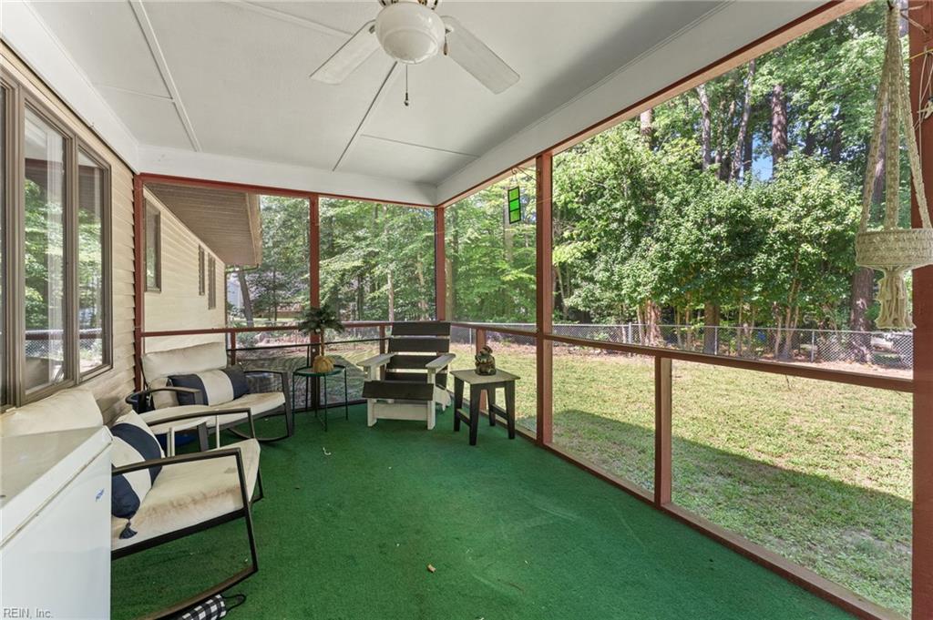 6481 Glenside Ct Property Photo 13