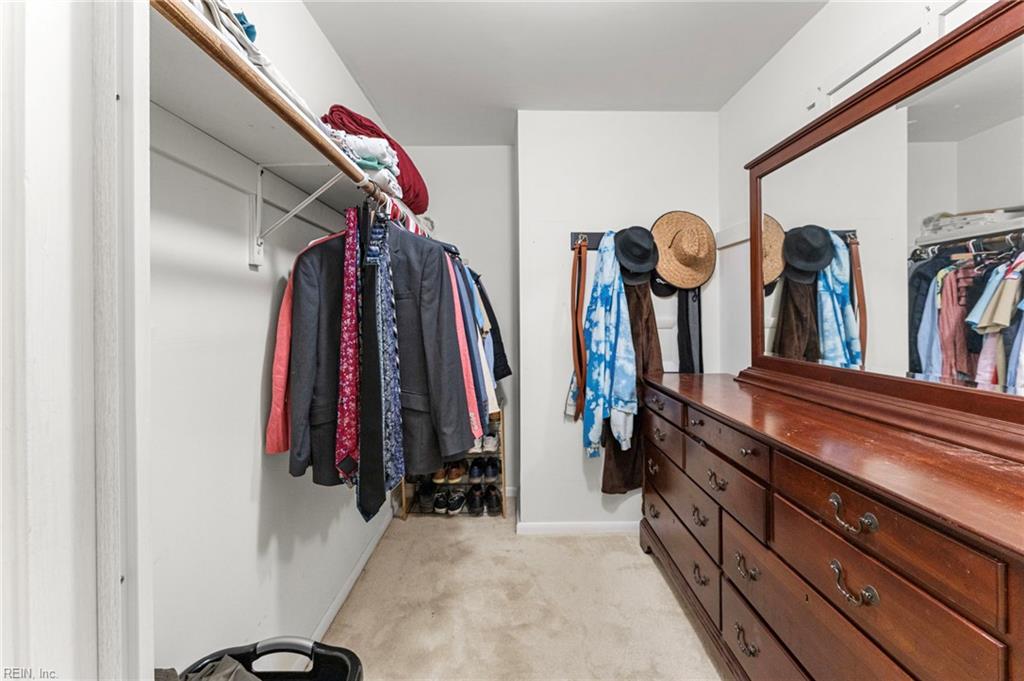 6481 Glenside Ct Property Photo 43
