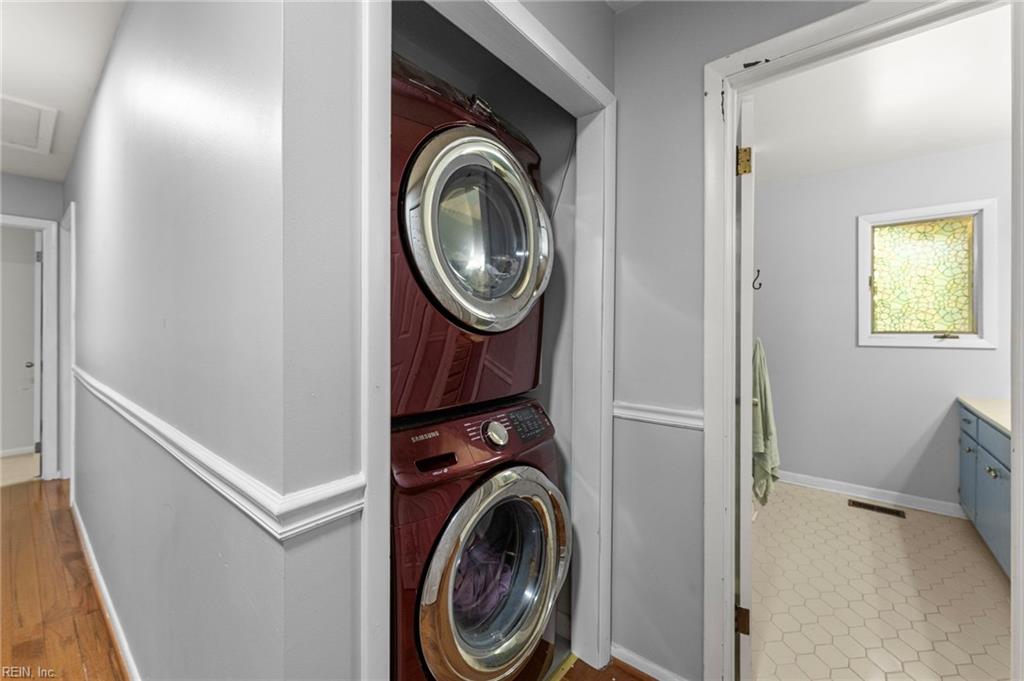 6481 Glenside Ct Property Photo 45
