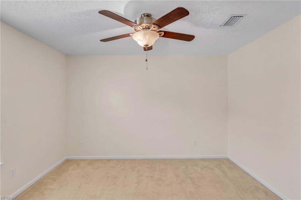 1273 Lake Dr Property Photo 21