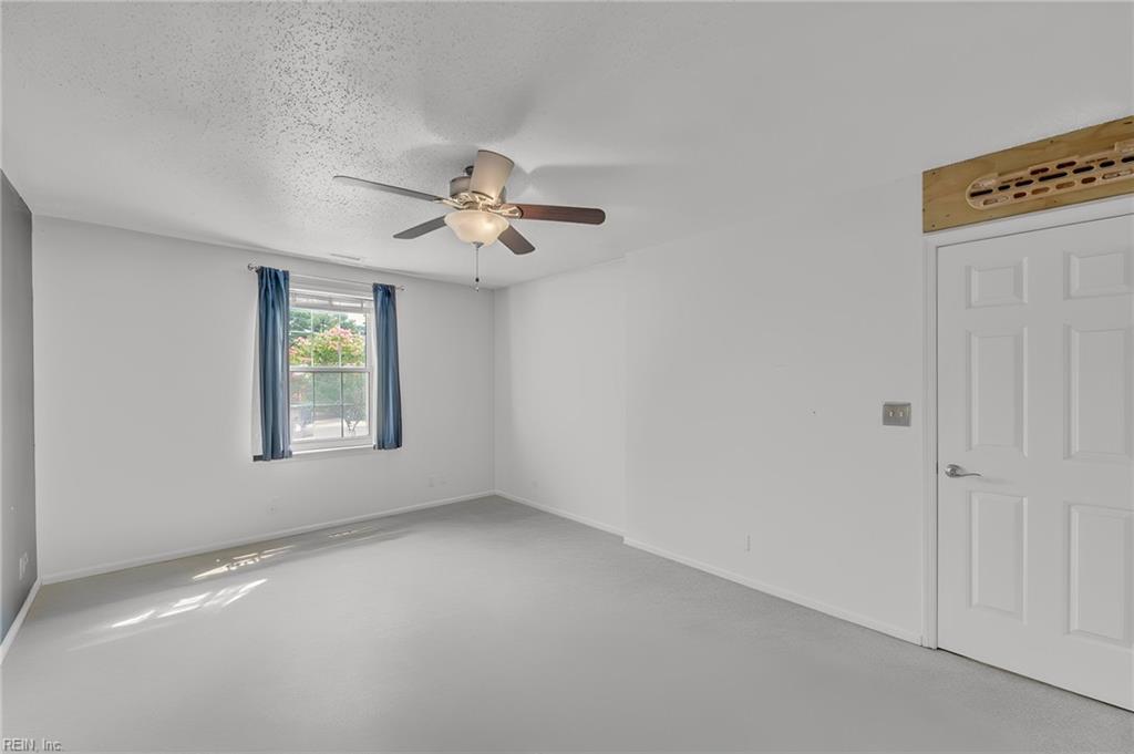 1273 Lake Dr Property Photo 25