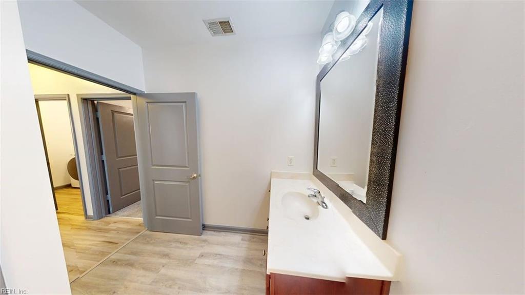 4332 Hillingdon Bnd Property Photo 25