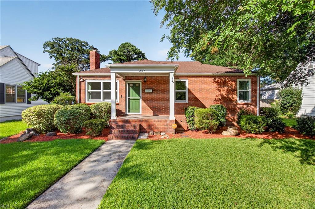 208 Forsythe St Property Photo 1