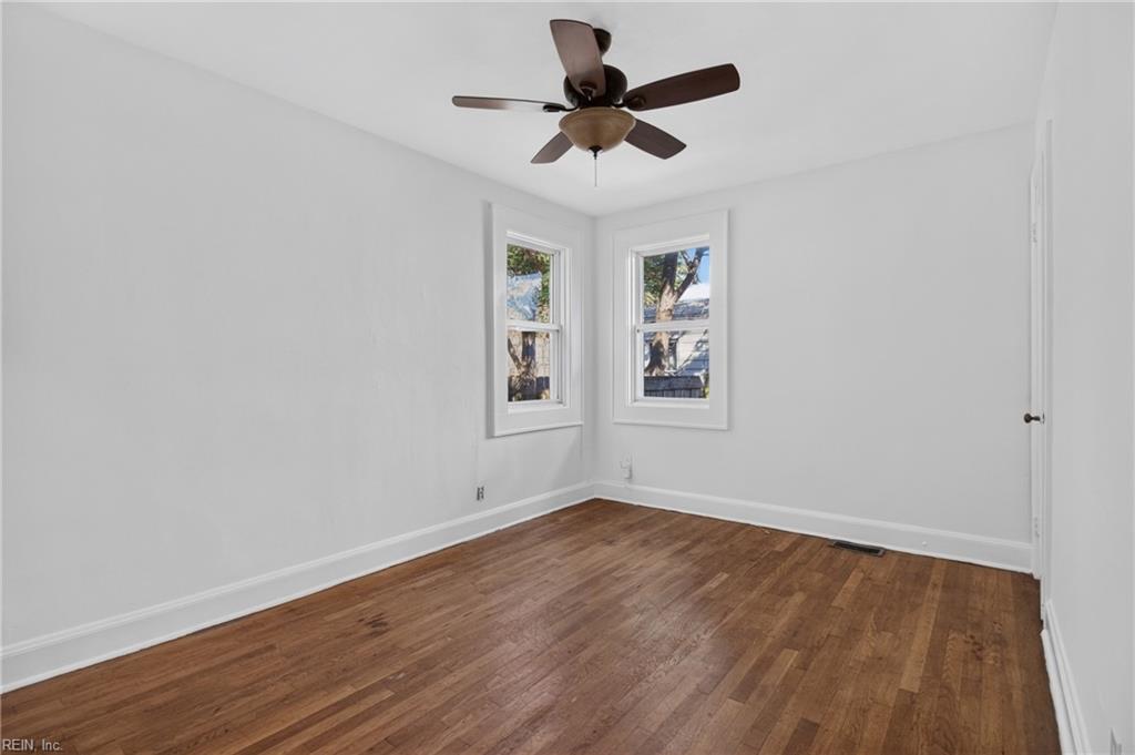 208 Forsythe St Property Photo 18