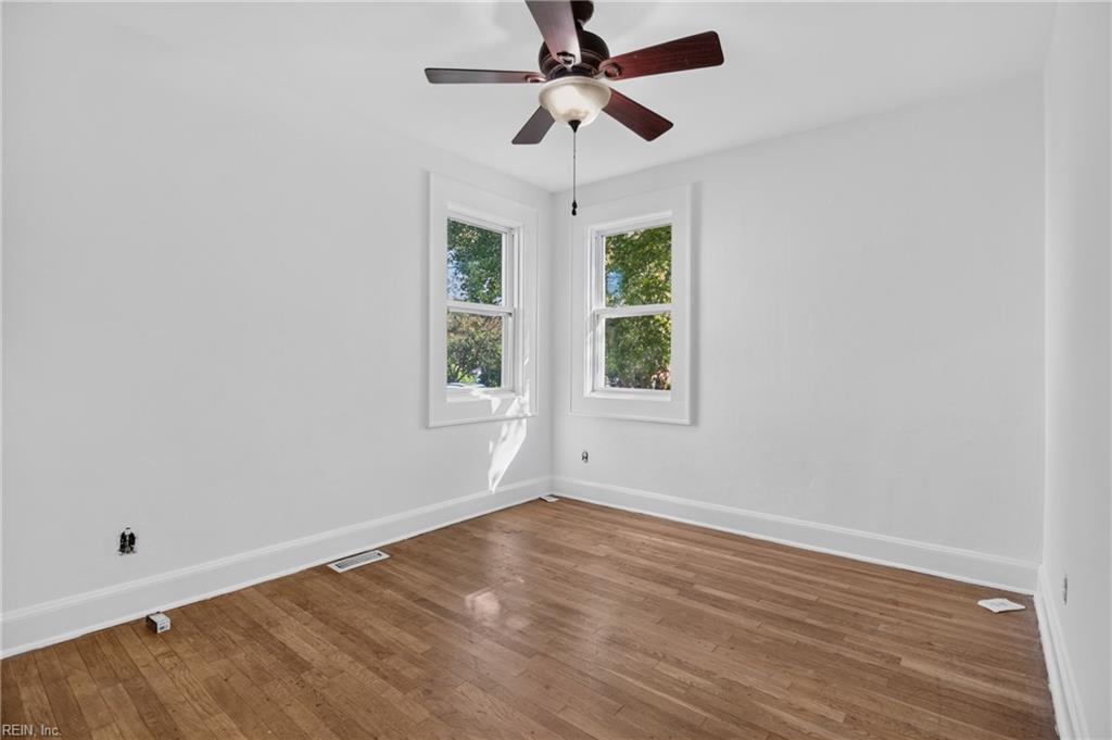 208 Forsythe St Property Photo 21